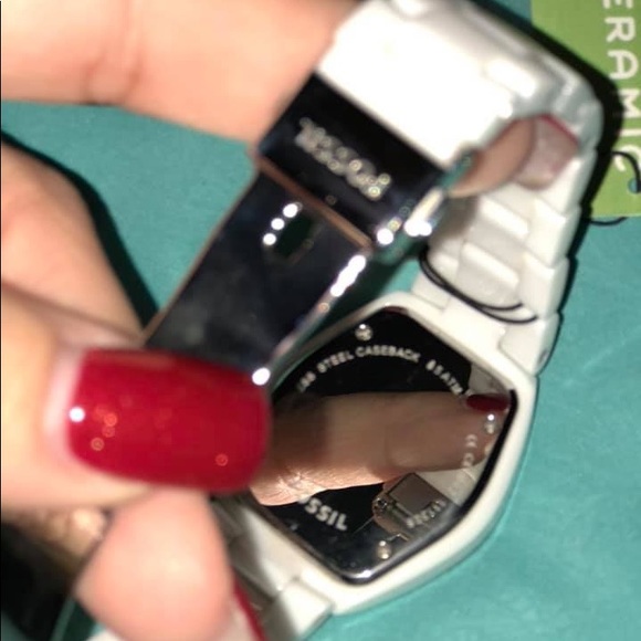 Brand New Fossil Watch - Picture 5 of 6